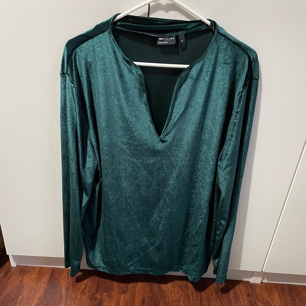 Asos Design Velvet Deep V-Neck in Green Men’s XS